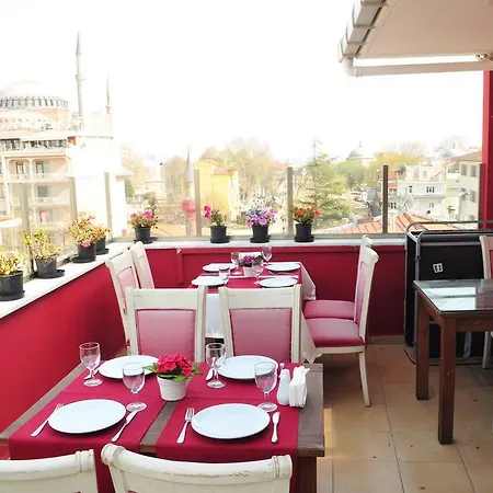 Queen 3* Istanbul