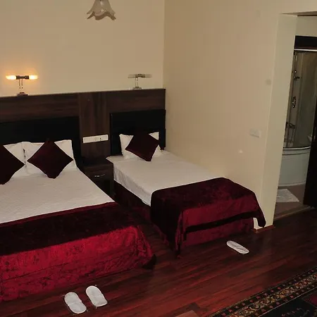 Queen Hotel