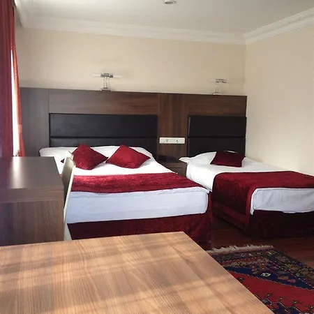 Queen Hotel