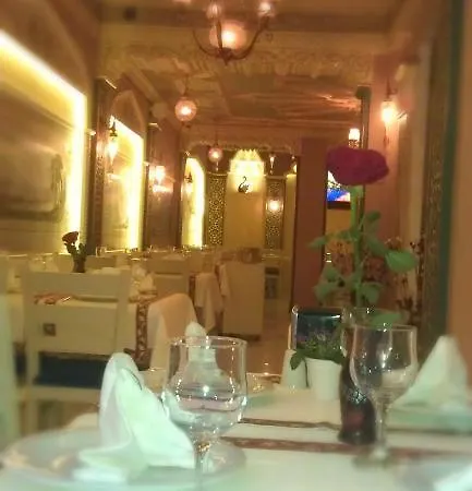 Queen Hotel