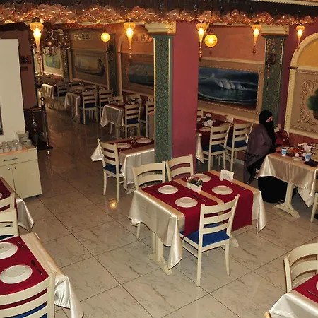 Hotel Queen 3*
