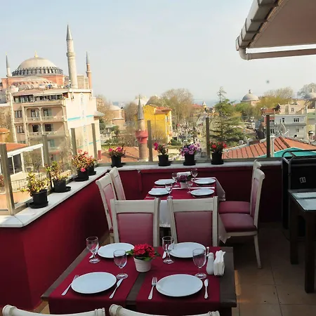 Hotel Queen 3*