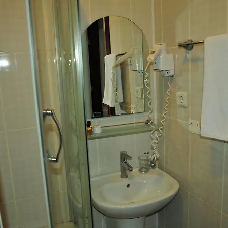Queen Hotel Istanbul